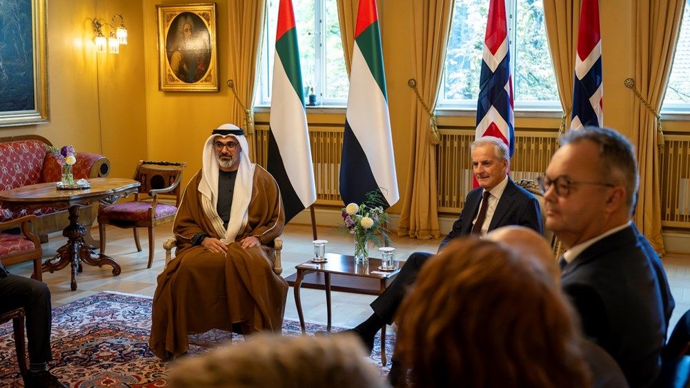 ولي عهد أبوظبي يلتقي رئيس وزراء مملكة النرويج