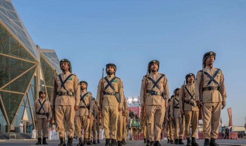 صور.. إتاحة مناطق جديدة لأول مرة بمعرض الصقور والصيد 2024