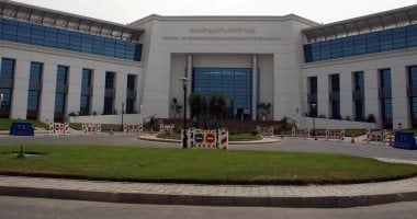 اورنج و&e وفودافون يوقعون عقود الحصول على رخصة الجيل الخامس بـ450 مليون دولار