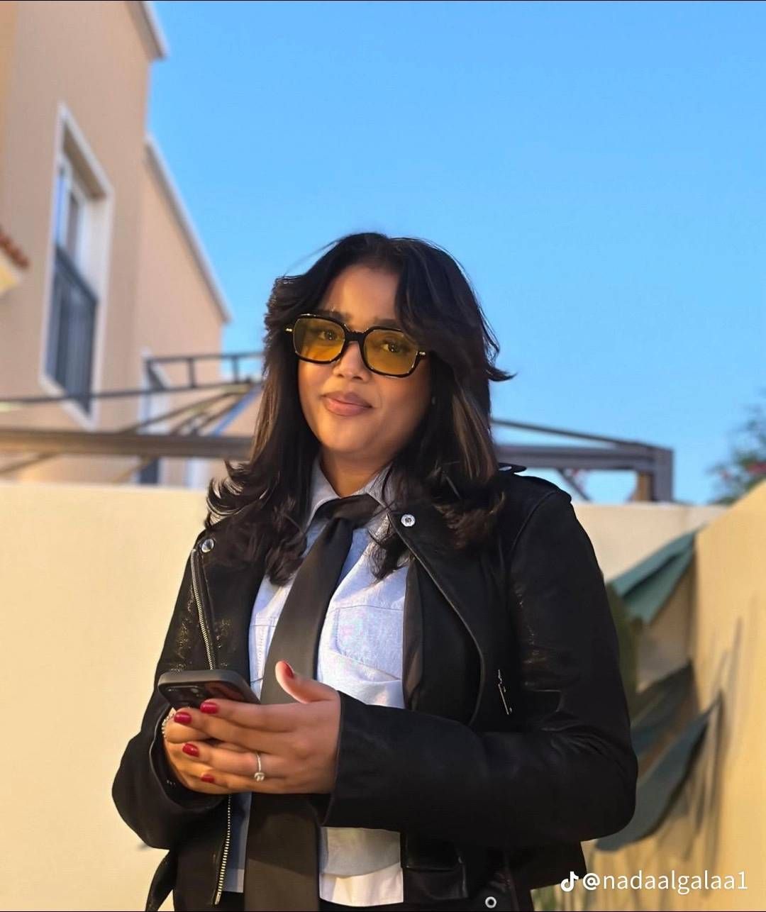 شاهد بالصور.. في عيد ميلادها.. إبنة الفنانة ندى القلعة تخطف الأضواء وتسحب البساط من والدتها والجمهور يتغزل: (اسمح من أمك وانتاج عالي الجودة يا قلعة)