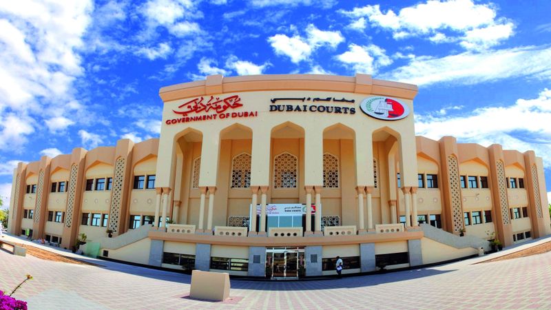 الامارات | 150 ألف درهم تعويضاً لزوجة سائق تسبب في حادث مروري