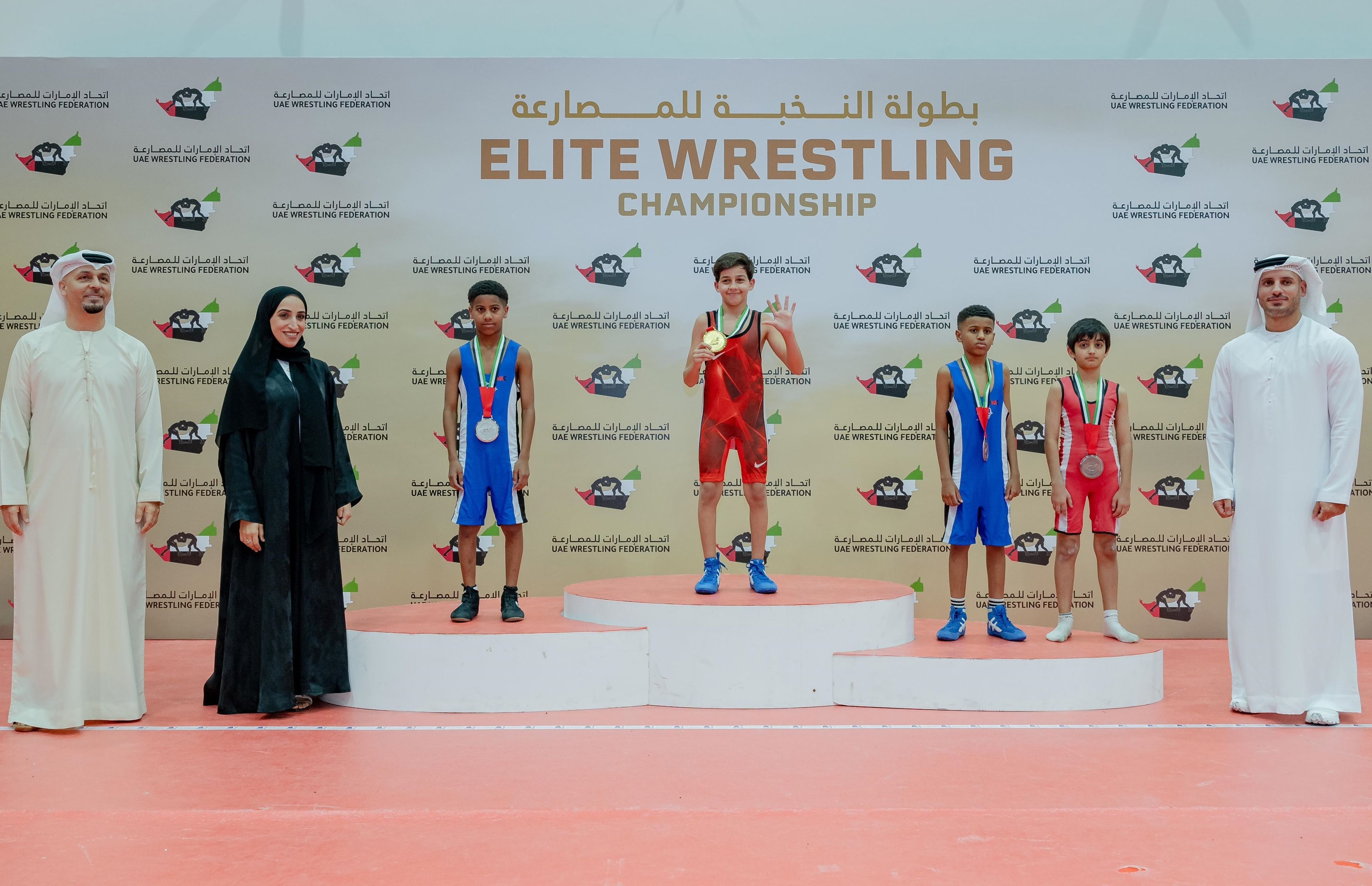 الامارات | "الفجيرة للفنون القتالية" يظفر بلقب "نخبة المصارعة"