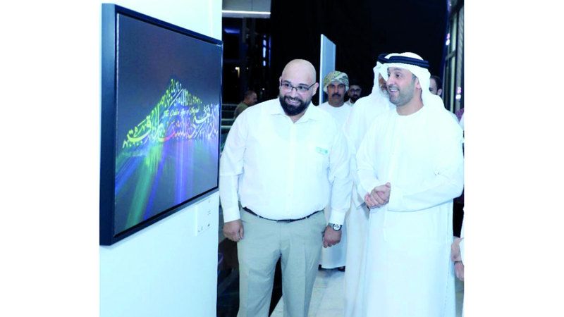 الامارات | إبداعات مصورين إماراتيين وعرب تتلاقى في «خطوط ضوئية»
