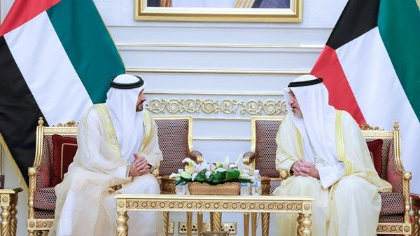 حمدان بن محمد يبحث مع فهد يوسف الصباح سبل تعزيز العلاقات الأخوية بين الإمارات والكويت