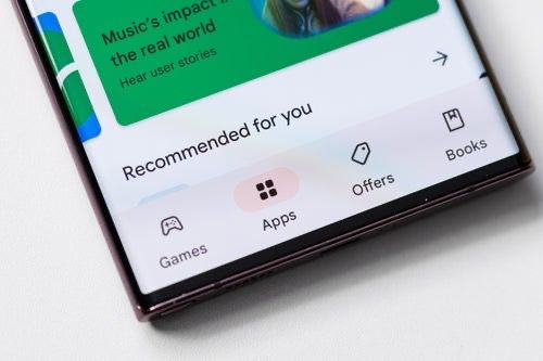 تكنولوجيا: Google Play يستعد لتسليط الضوء على التطبيقات المُحسّنة للأجهزة اللوحية والسيارات