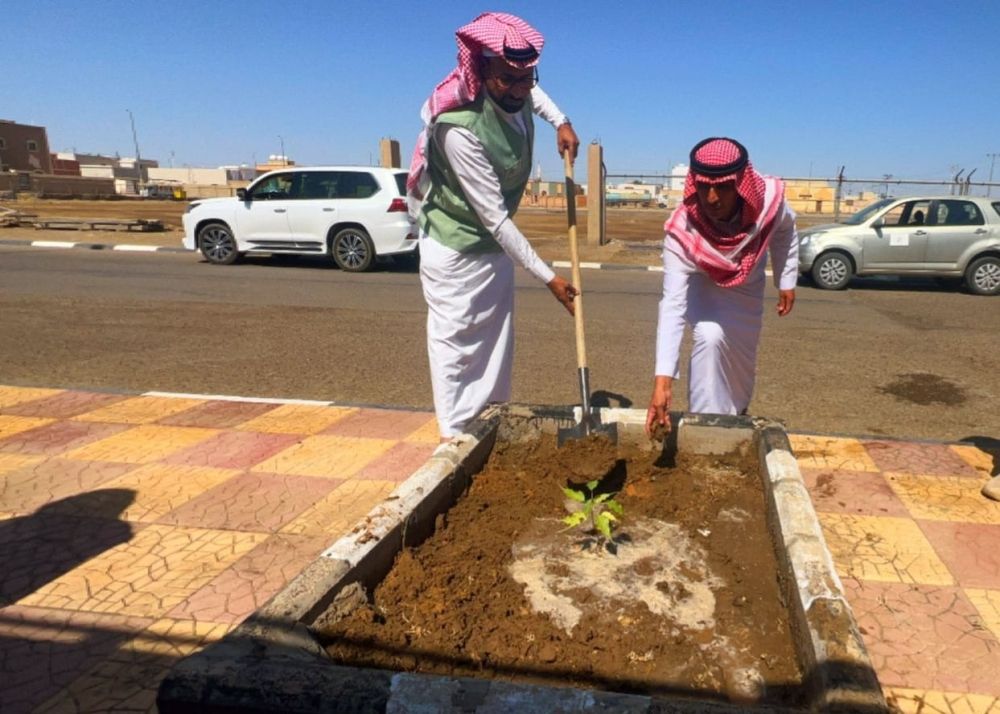 صور.. حملة بالطائف لتشجير مركز ظلم بــ 5000 شتلة لتعزيز الاستدامة