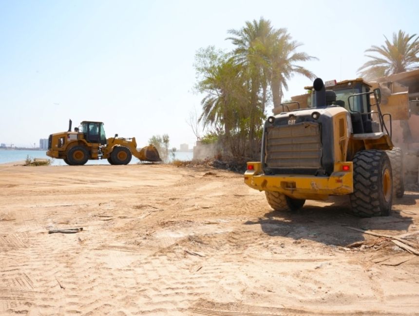 صور.. استعادة 3 مواقع حكومية على واجهة شرم أبحر بجدة