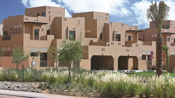 «أبوظبي للإسكان» تجري استطلاعين لقياس رضا المتعاملين واحتياجاتهم