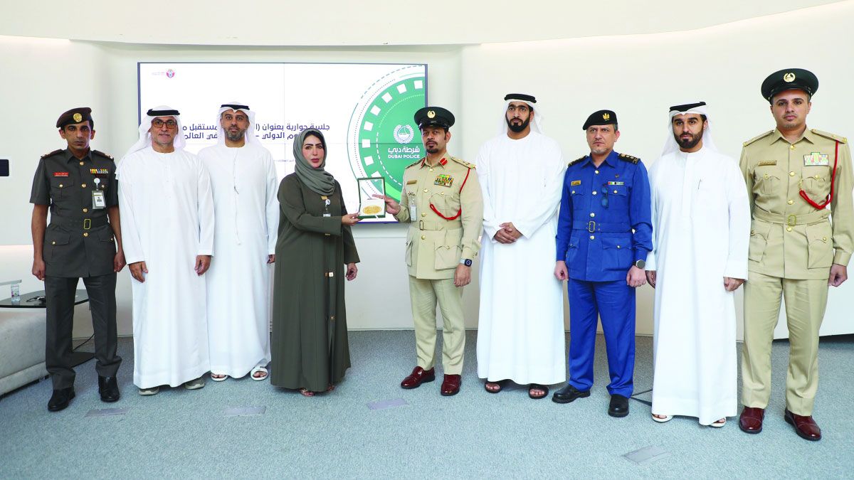 الامارات | شرطة دبي تستشرف أمن الطيران المدني بمطار آل مكتوم