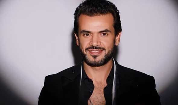 سامو زين يقدّم عرضاً غريباً لجمهوره