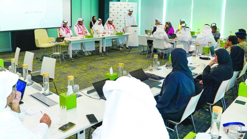 الامارات | 16 جهة حكومية بأبوظبي تشارك بتمرين «طاولة» للمد الأحمر ونفوق الأسماك