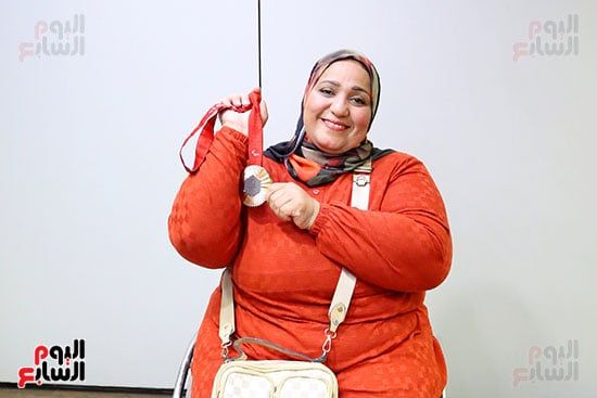 زغرودة الفرحة.. نادية فكرى تحتفل بذهبية باريس فى صالة الخليج 365 (فيديو)