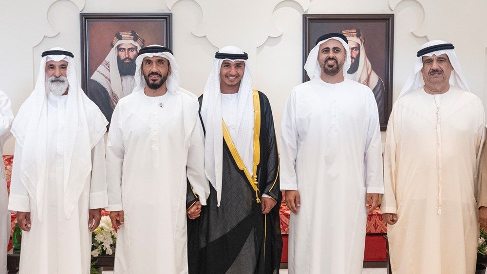 نهيان بن زايد وذياب بن محمد ونهيان بن مبارك والشيوخ يحضرون حفل زفاف هزاع بن طحنون بن سعيد