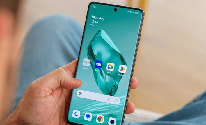 تكنولوجيا: تفاصيل مواصفات الشاشة في هاتف OnePlus 13 المرتقب