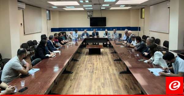 فياض اجتمع مع شركات لتوسيع محطة إنتاج الكهرباء من الطاقة الشمسية فوق نهر بيروت: ما نفعله هو أحد أوجه الصمود