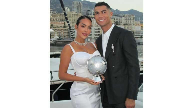 آخر احتفال بين كريستيانو وجورجينا بإنجاز تاريخي (صور)