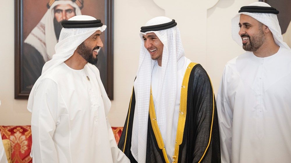 نهيان بن زايد وذياب بن محمد ونهيان بن مبارك والشيوخ يحضرون حفل زفاف هزاع بن طحنون بن سعيد