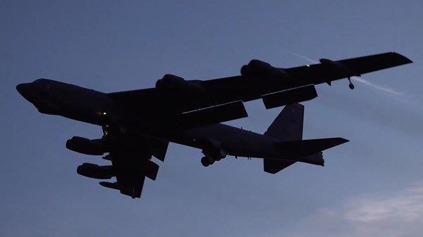 الناتو يعلن إجراء مناورات عسكرية نووية