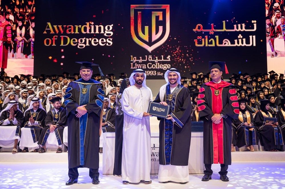 كلية ليوا تحتفل بتخريج 582 خريج وخريجة بفرعيها في أبوظبي والعين