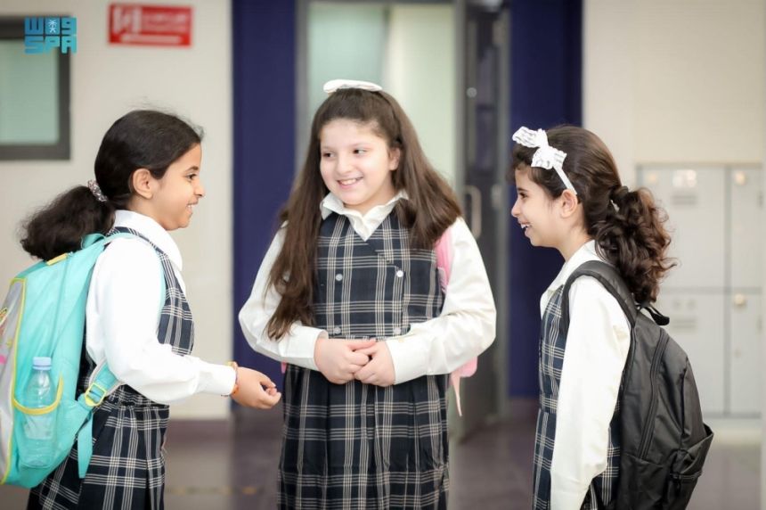 اليوم العالمي للطفلة.. "فتيات المملكة" حقوق كاملة وحماية دائمة