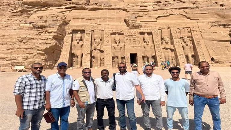 مدير آثار أسوان يتفقد استعدادات "أبو سمبل" لتعامد الشمس