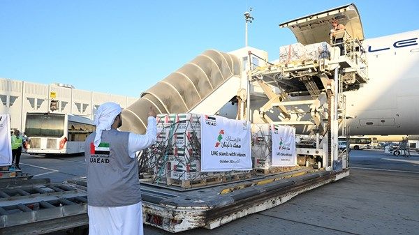 اليوم.. بث موحد للقنوات المحلية دعماً لحملة «الإمارات معك يا لبنان»