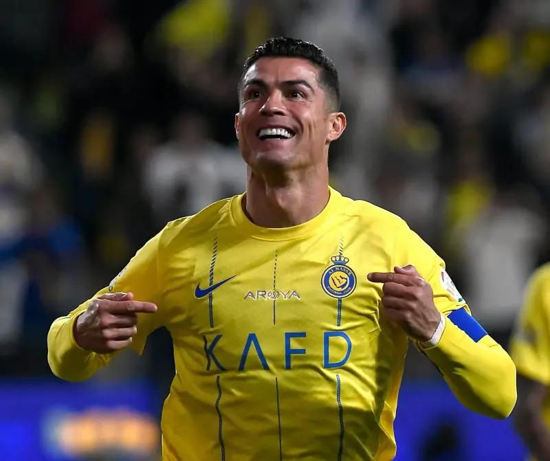 الامارات | مفاجأة سعيدة لجمهور رونالدو في دبي