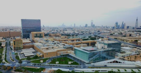 “التخصصي” يقدم حلولًا طبية مبتكرة للعناية بالأجنة أثناء الحمل