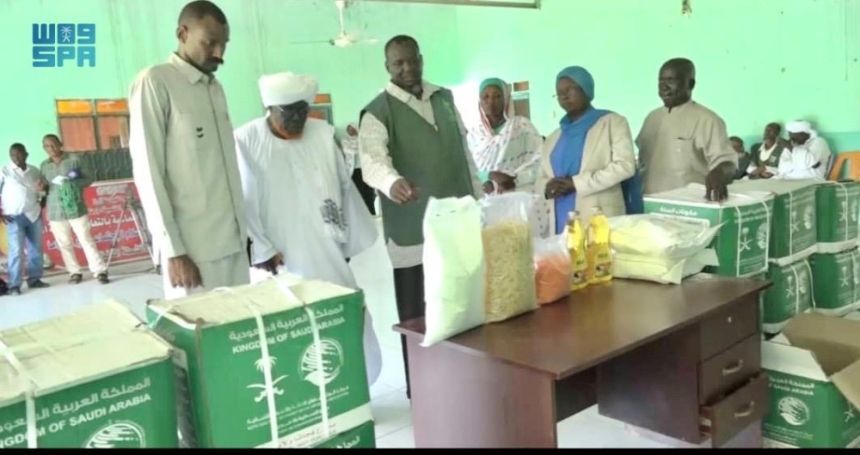 في 4 دول.. مركز الملك سلمان يواصل تقديم المساعدات الصحية والغذائية