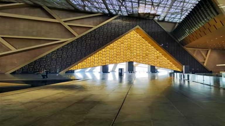 قبيل تشغيله التجريبي.. 63 صورة ترصد المتحف المصري الكبير ومحيطه