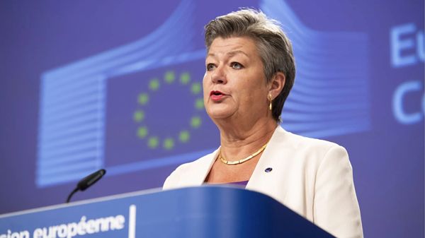 الاتحاد الأوروبي يؤجل العمل بنظام مراقبة الحدود الجديد