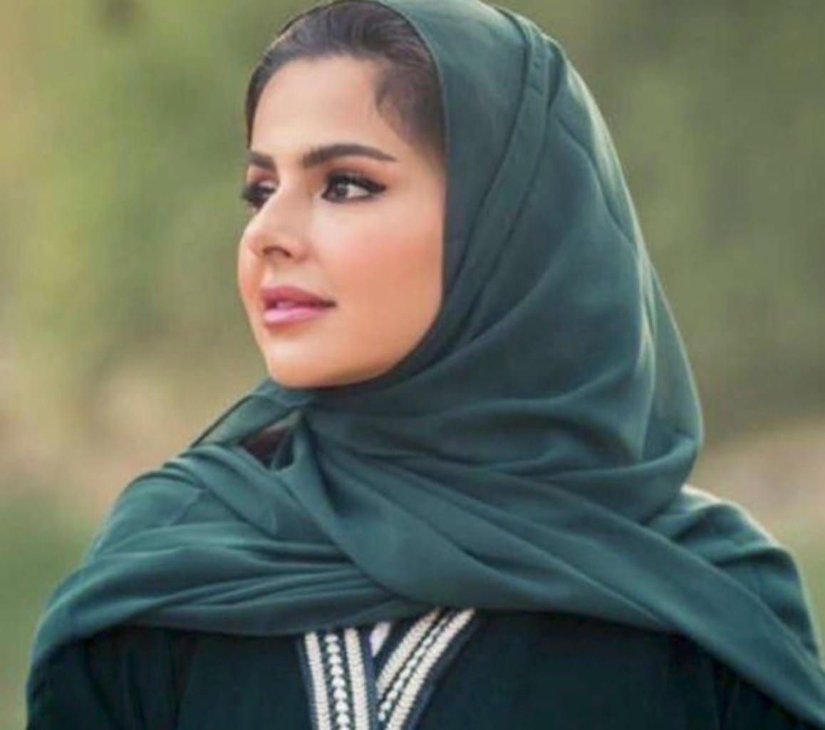 سعودية تحصد جائزة أفضل قائدة في القطاع الحكومي على مستوى الخليج .. فيديو