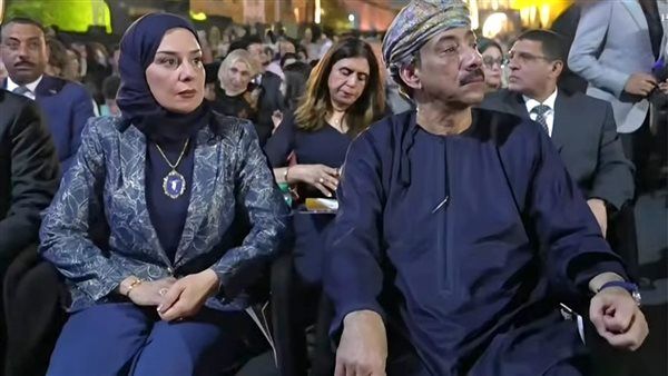 تكريم الموسيقار العماني خالد بن حمد البوسعيدى بحضور السفير الرحبي في احتفال مهرجان الموسيقي العربية