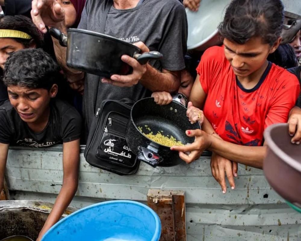 “الأغذية العالمي”: انقطاع خطوط مساعدات الغذاء إلى شمال القطاع منذ مطلع الشهر الجاري
