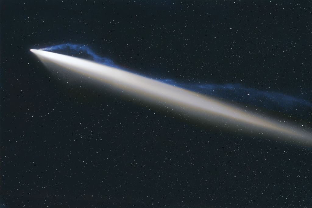 الامارات | "الفلك الدولي": مذنب نادر يشاهد بالعين المجردة بعد غروب الشمس