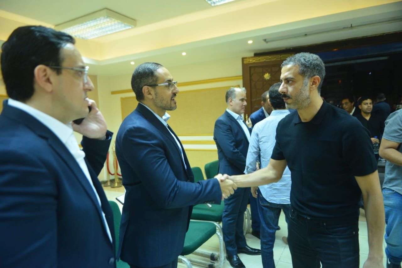 محمد فراج ومحمود العسيلى يقدمان واجب العزاء فى والد لؤى عمران