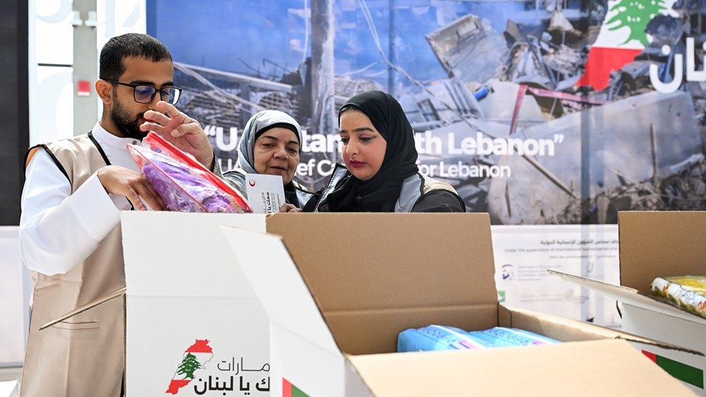 ضمن حملة «الإمارات معك يا لبنان».. جمع 250 طناً من المساعدات في أبوظبي