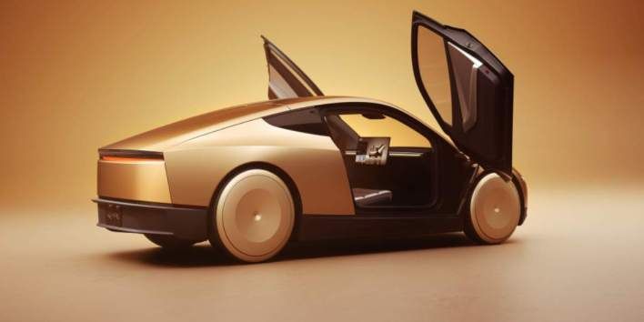 تكنولوجيا: تسلا تكشف عن سيارة أجرة روبوتية بقيمة 30 ألف دولار بدون عجلة قيادة أو دواسات