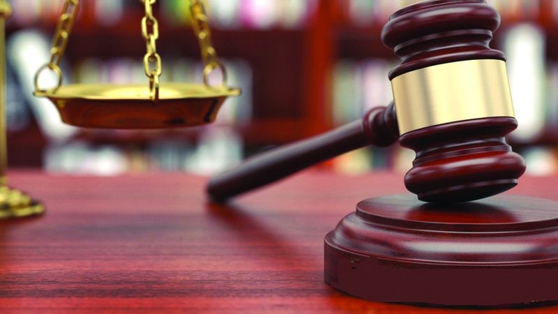 الامارات | رجل يتهم امرأة بالاستيلاء على 138 ألف درهم بـ «خدعة الأرباح الخيالية»        