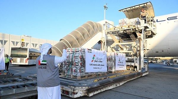 انطلاق حملة "الإمارات معك يا لبنان" في أبوظبي