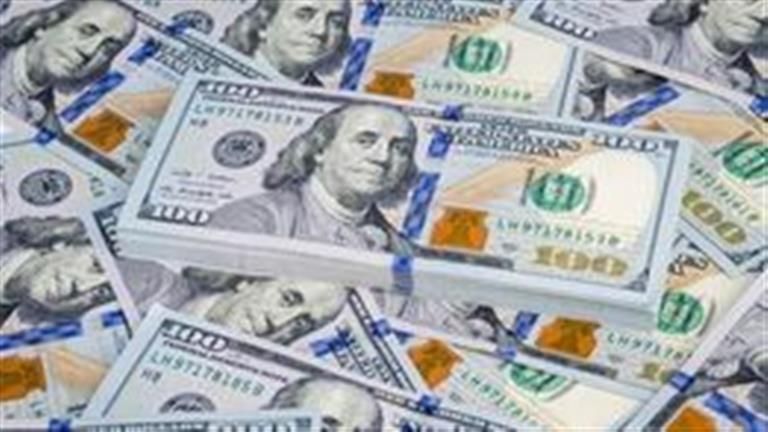 5 مليون جنيه.. ضربة جديدة لمافيا الدولار