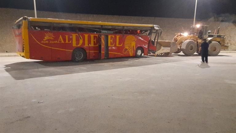 الصحة: 33 مصابًا و12 حالة وفاة في حادث انقلاب أتوبيس بطريق العين السخنة