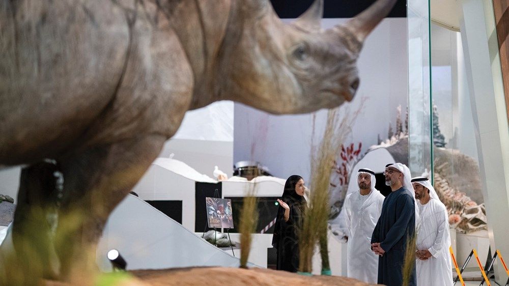 خالد بن محمد بن زايد يطلع على مستجدات المنطقة الثقافية في السعديات