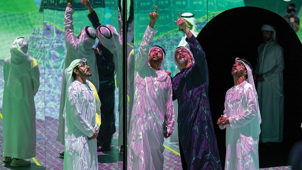 خالد بن محمد بن زايد يطلع على مستجدات المنطقة الثقافية في السعديات