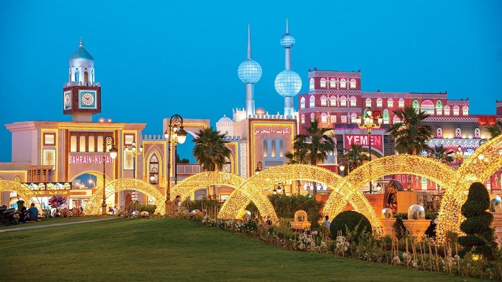القرية العالمية تفتح أبوابها غداً.. شاهد العالم في دبي