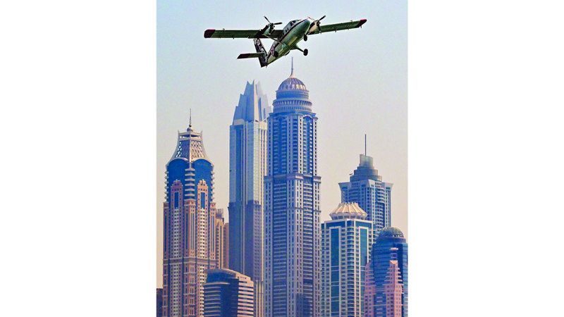 الامارات | سماء دبي و«محبو المغامرة»