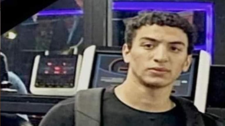 أهالي كفر الشيخ يترقبون وصول جثمان "عبدالرحمن" أحد ضحايا حادث أتوبيس الجلالة