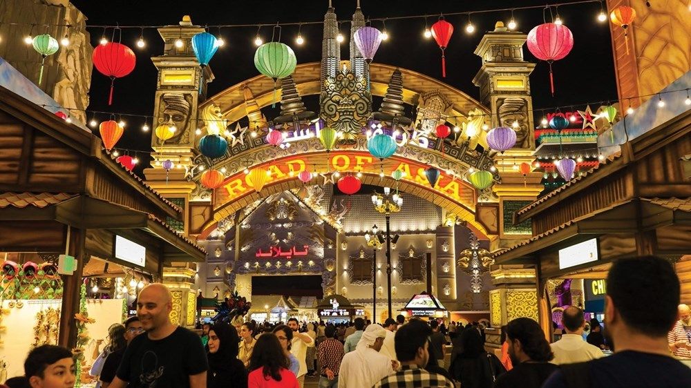 القرية العالمية تفتح أبوابها غداً.. شاهد العالم في دبي