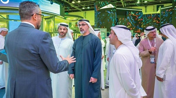 خالد بن محمد بن زايد يزور معرض "جيتكس العالمي 2024"