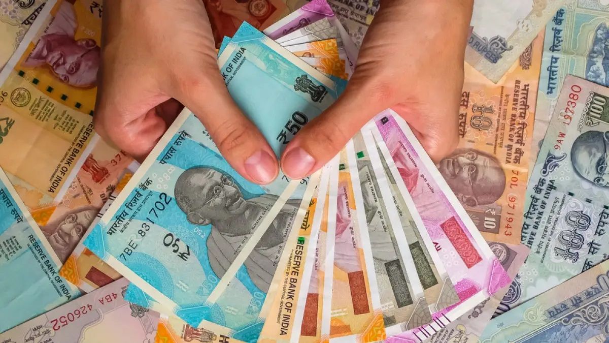 الامارات | من أغرب عمليات الاحتيال في الهند.. 4 ملايين دولار مكاسب زوجين بـ«آلة زمن معجزة»